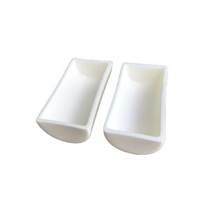 Alumina crucible with ill-fitting lid