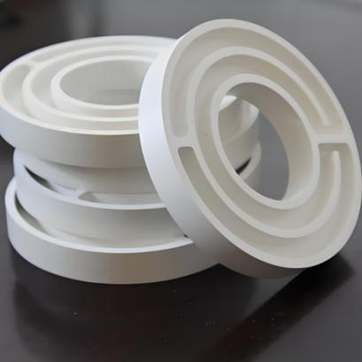Alumina ceramic rings for high-temperature reaction vessels